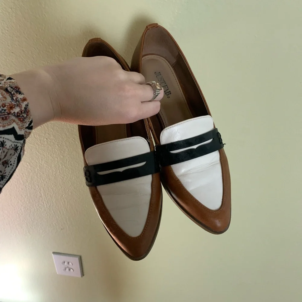 Perfect Neutral Flat! 🖤🤎🤍 - Picture 4 of 6
